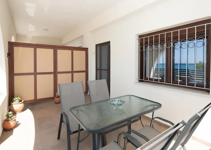 Atalanti Seaside Junior Suites